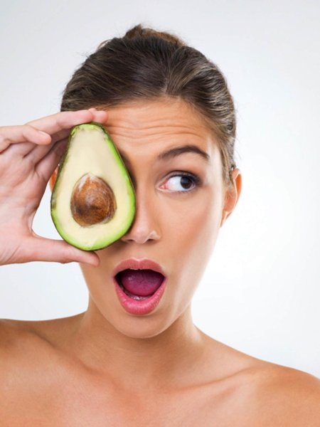 Девушка с авокадо