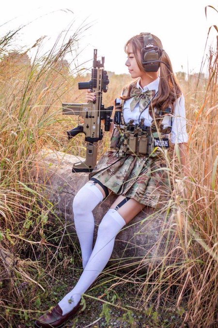 Японские девушки военные