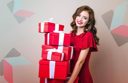 Девушка подарок