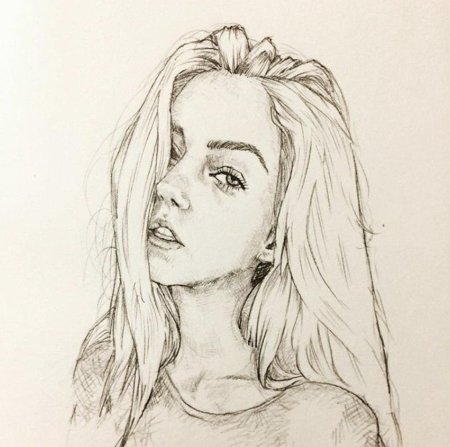 Девушка карандашом
