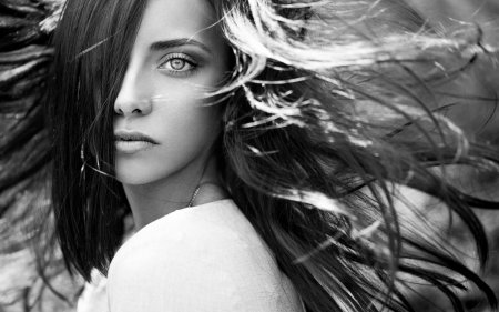 Черно белые портреты девушек