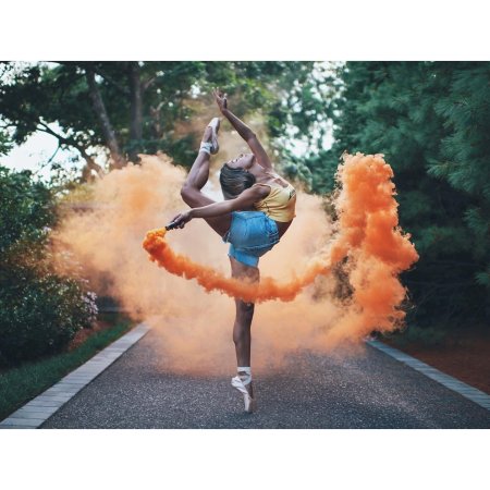 Фотосессия с цветным дымом