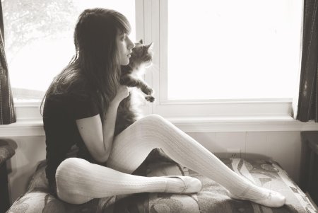 Скучающая девушка