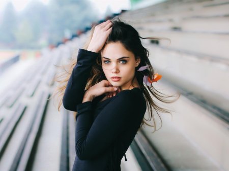 Красива девушка