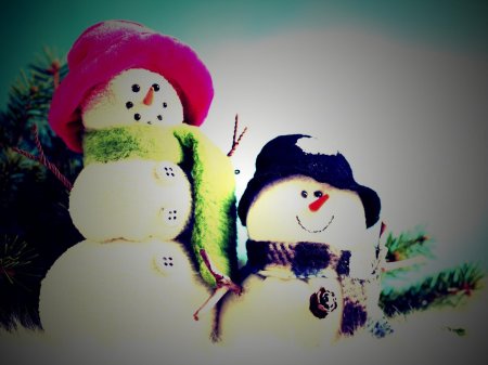 Новогодние снеговики