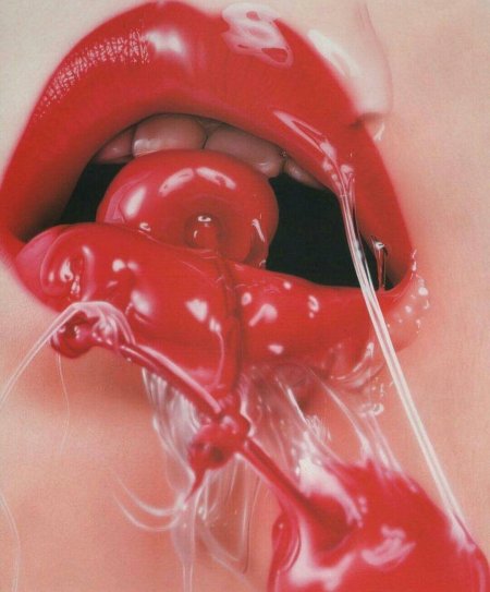 Губы с вишней