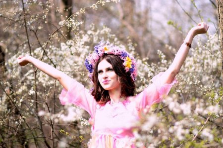 Весна женщина