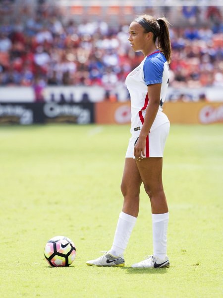 Милена домингес футболистка