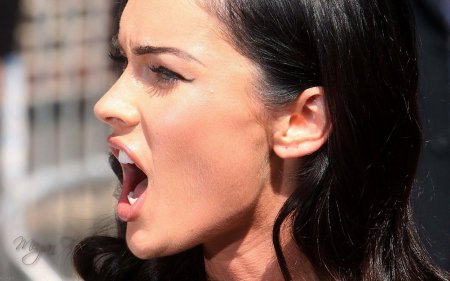 Меган фокс кадык