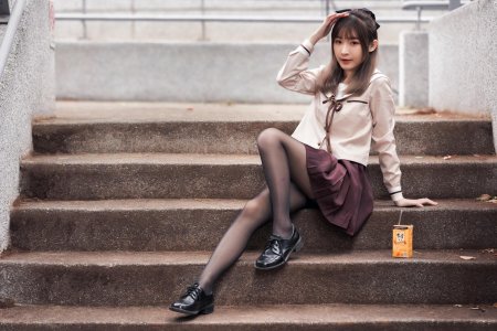 Корейские девушки в юбках