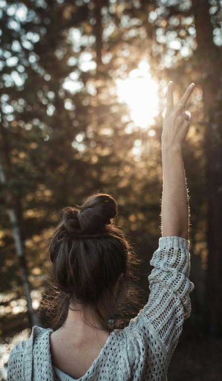 Девушка со спины