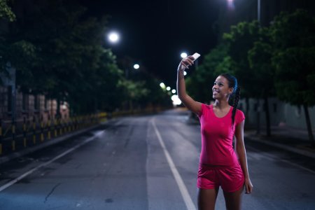 Девушка на улице