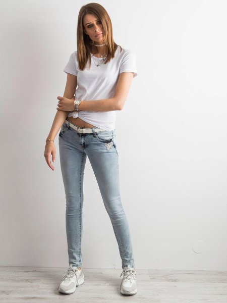 Андреа архона в джинсах