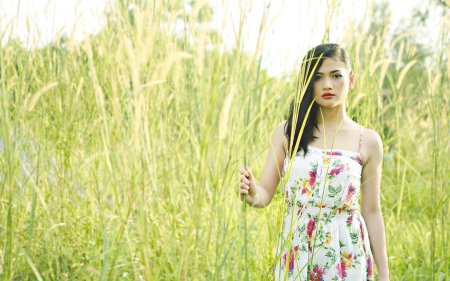 Девушки летом