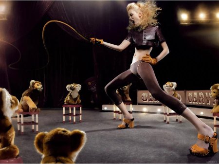 Дрессировщица циркус