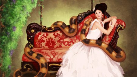 Девушка со змеей