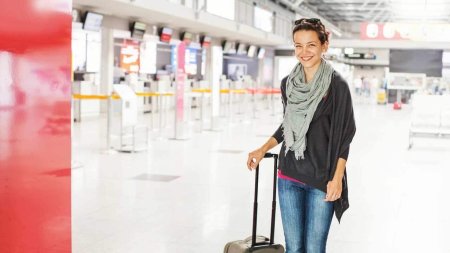 Женщина в аэропорту