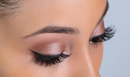 Макияж с накладными ресницами