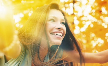 Улыбка девушка