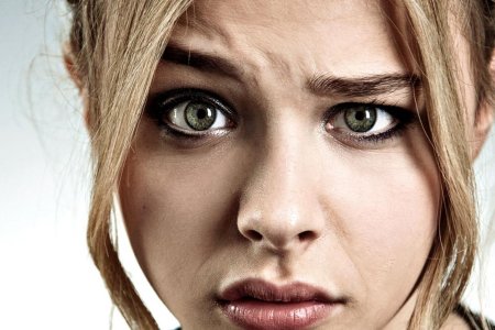 Хлоя грейс морец глаза