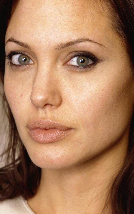 Анджелина джоли