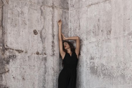 Фотосессия у стены