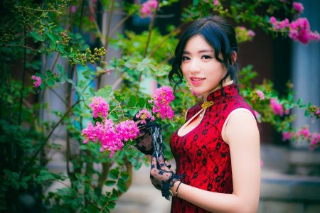 Девушка азиатская