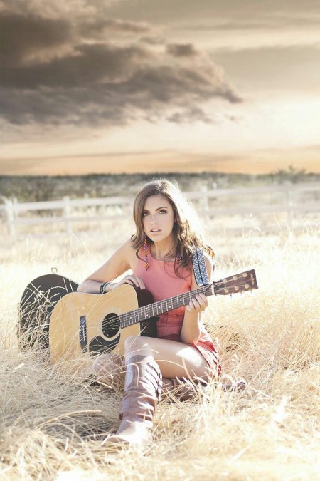 Фотосессия с гитарой девушка
