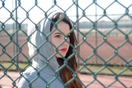 Лицо за сеткой