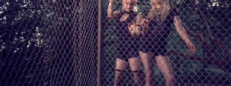 Фотосессия через сетчатый забор