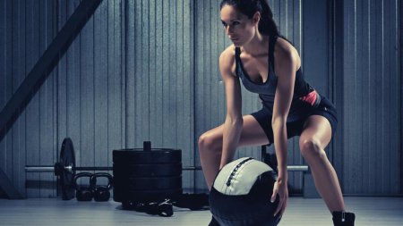 Тренировки с медболом