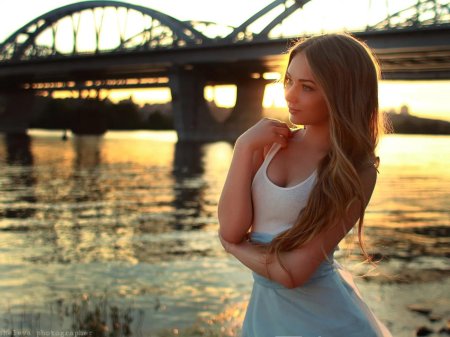 Русая девушка