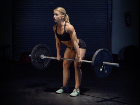 Девушки со штангами