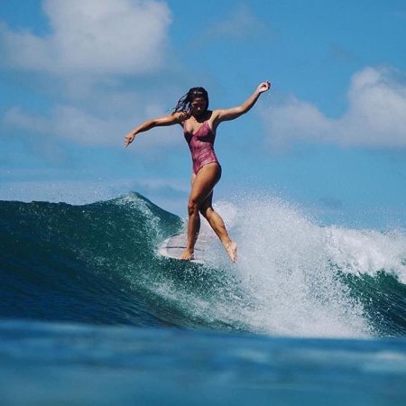 Серфинг девушки