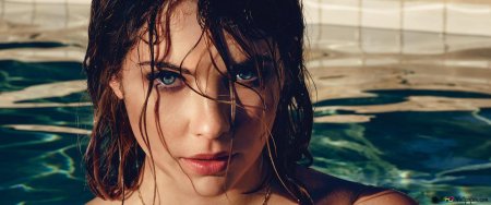 Эшли бенсон