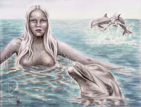 Девушка с дельфином
