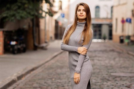 Трикотажное платье лапша