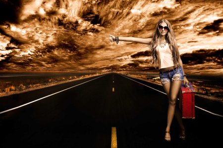 Девушка на дороге