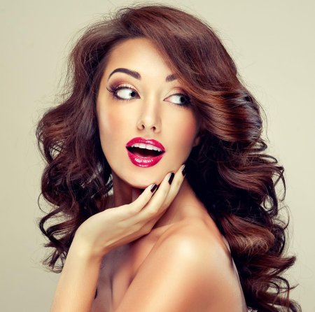 Девушка для салона красоты