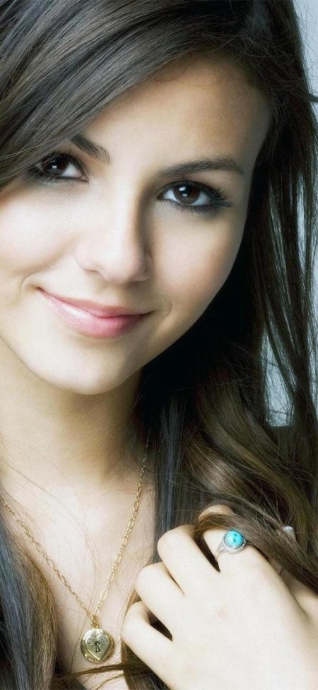 Красива девушка