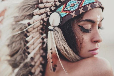 Девушка индеец