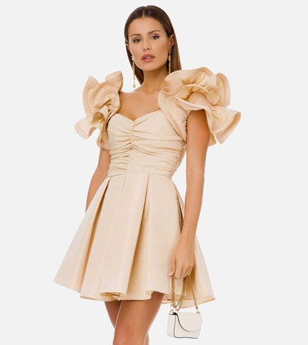 Бежевое платье