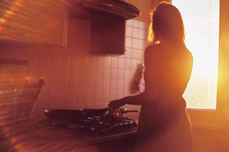 Женщина на кухне