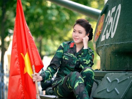 Девушка военной форме