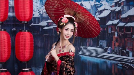 Азиатская девушка