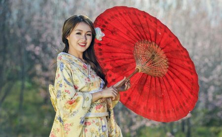 Японка в кимоно