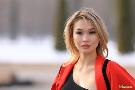 Красивая казашка