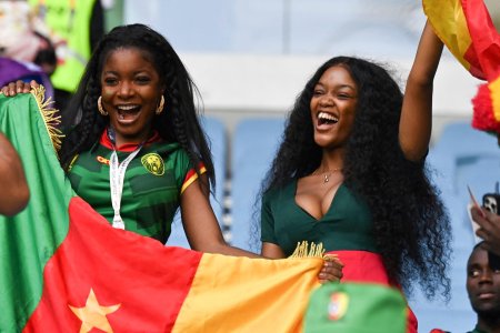 Болельщицы сборной камеруна