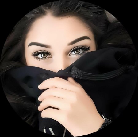 Красивая кавказская девушка