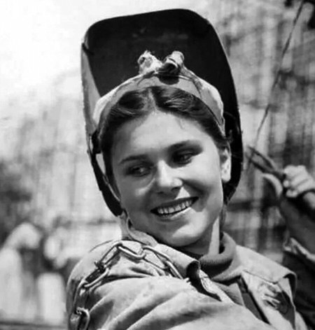 Советская женщина